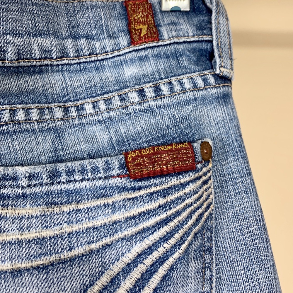 💕HP💕Cropped Jeans - Picture 5 of 8